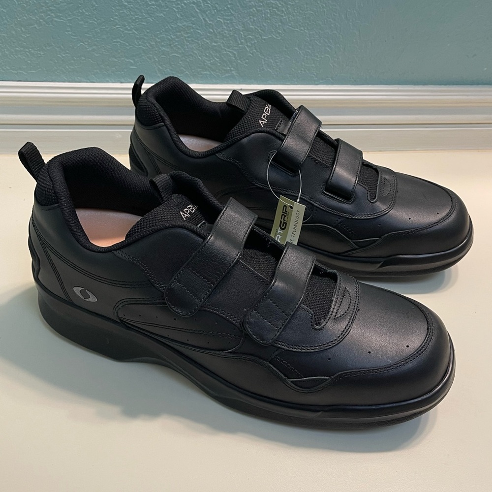 Apex Ambulator Men's Double Strap Walker Black Leather 15 Wide G8010M New w Tags